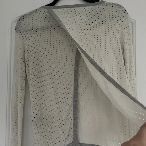 RAG & BONE ARIANA PERFORATED WHITE/GRAY SWEATER XS! - Picture 8 of 9